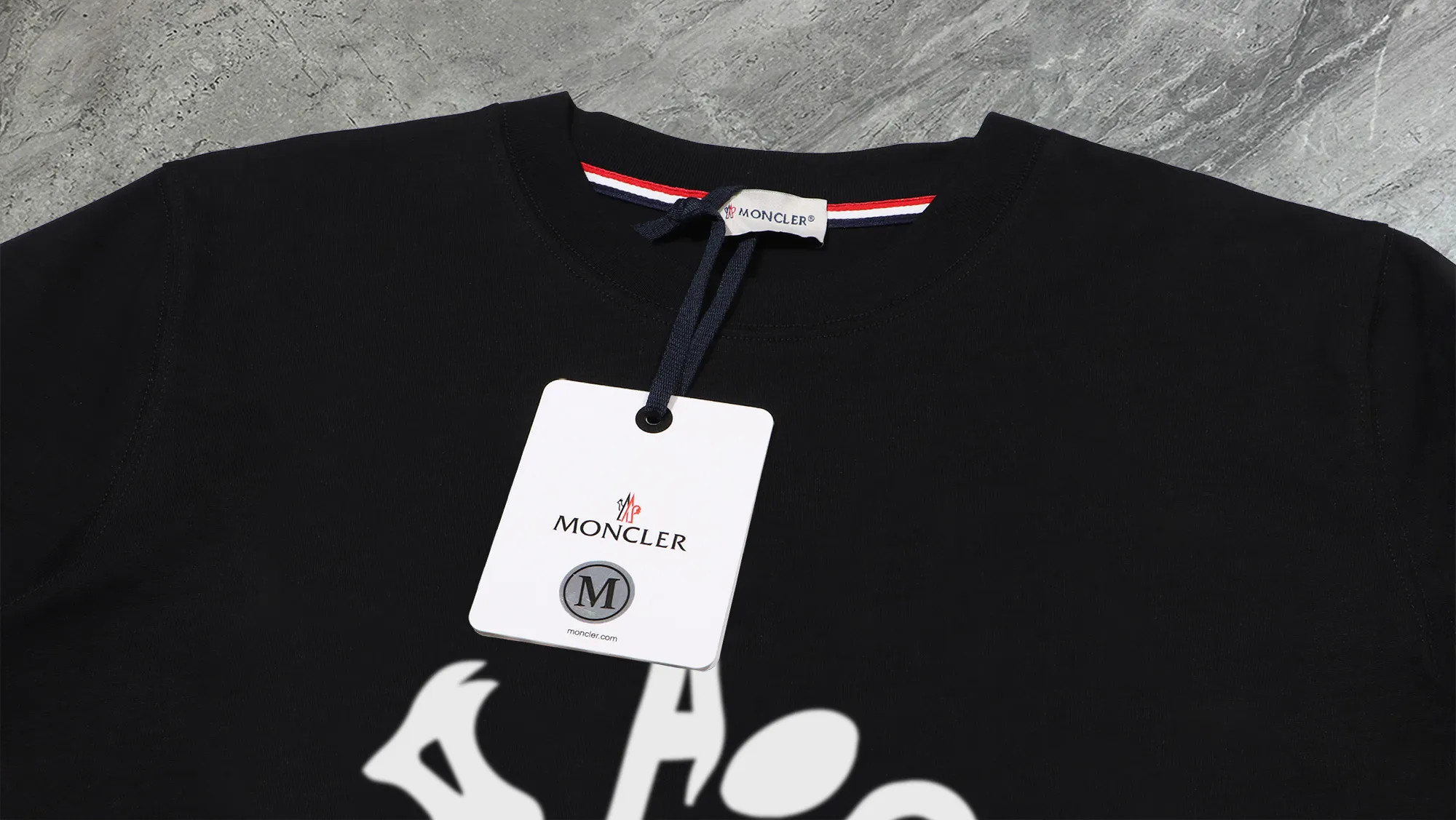 《Moncler~ 》2025New Arrival Quality T , Versatile Quality ！ ‼ 32 250G ‼ ， ， ， ， T 🤪 Sizes：S-M-L-XL-2XL ：Black，White， Same Style
